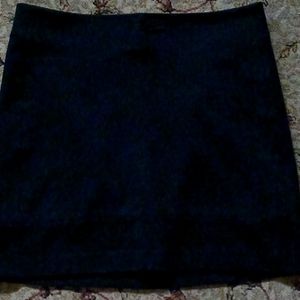 Kenar Black skirt with stretch